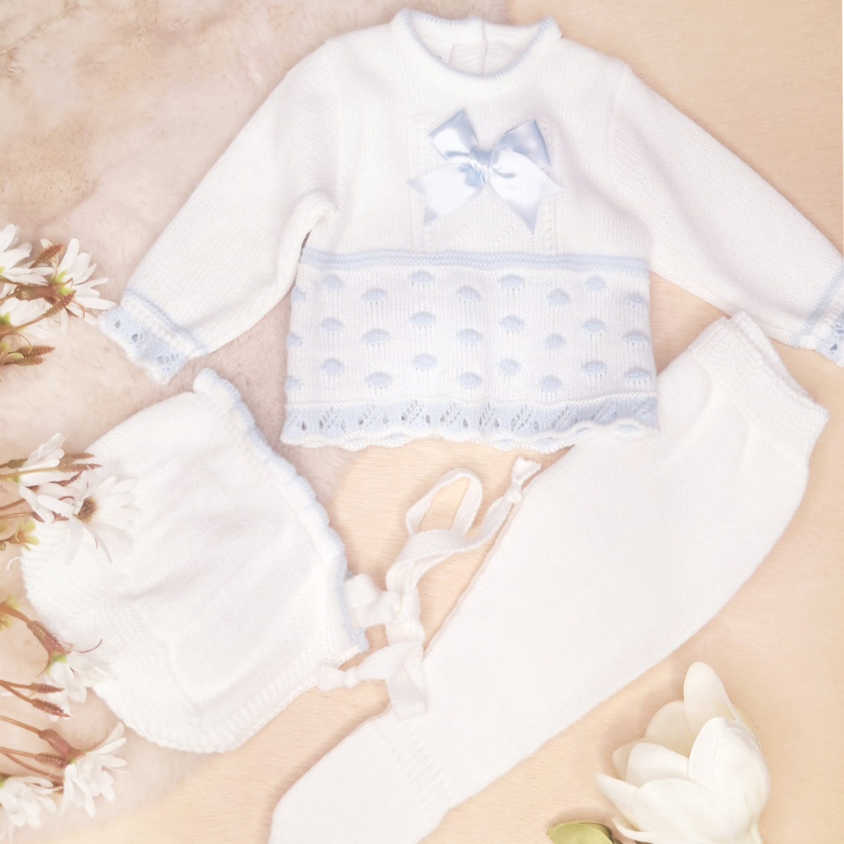 Conjunto de 3 piezas de punto blanco roto/celeste(0 a 3 meses)