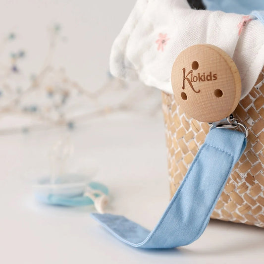 Pinza sujeta chupete madera