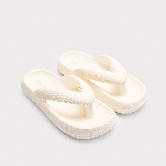 Chanclas beige Ysabel Mora (36-41)