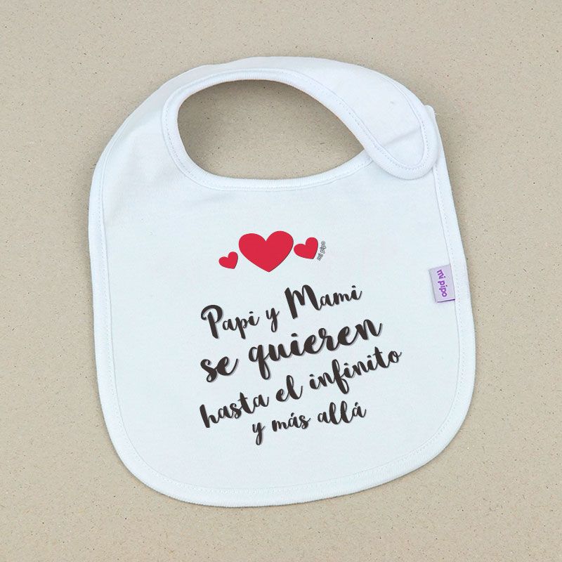 Babero Divertido Papi y Mami se quieren hasta el infinito y más allá