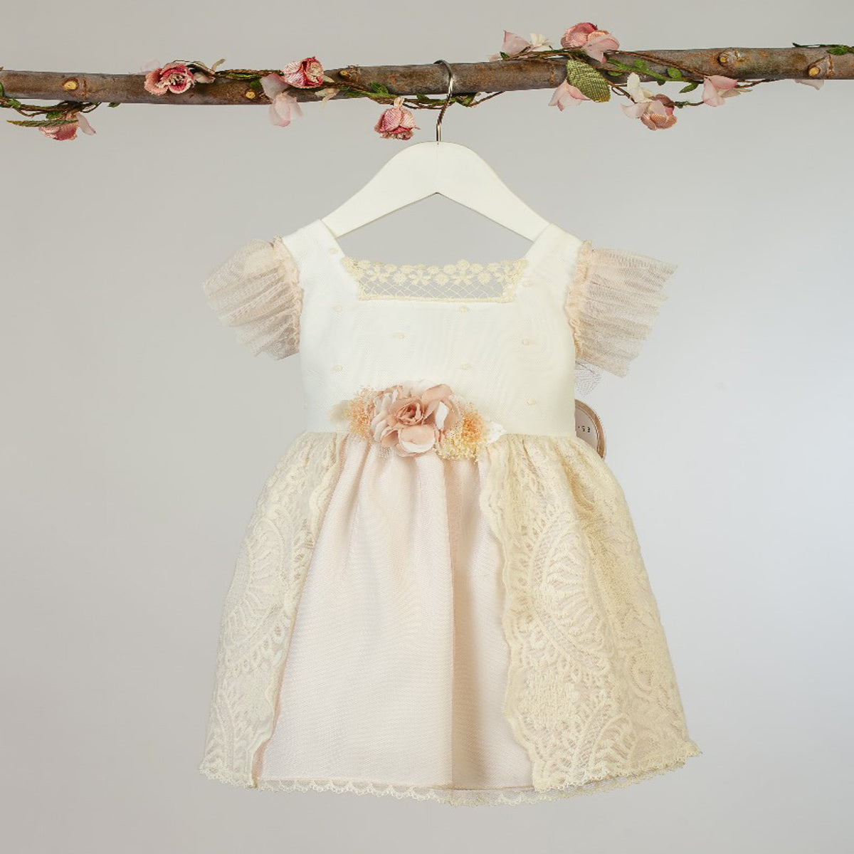 Vestido Infantil Crudo/Rosa (4 a 12 años)