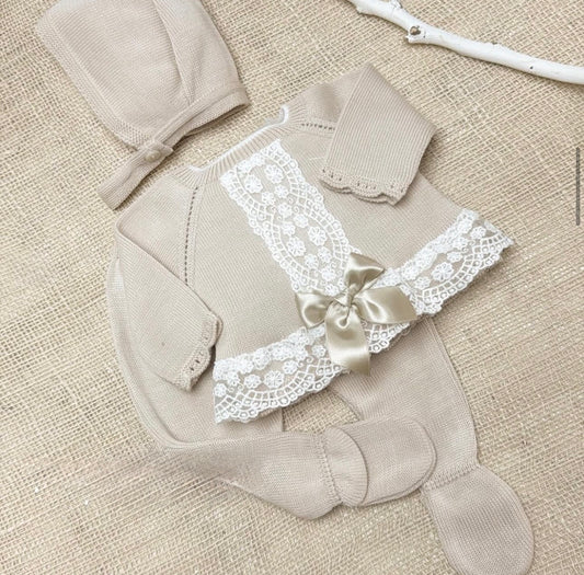 Conjunto 3 piezas arena (00 a 3 meses)