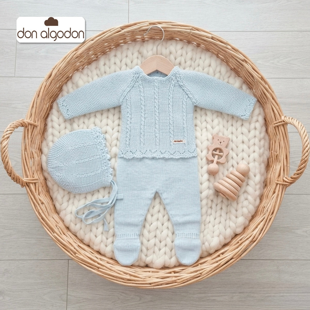 Conjunto de lana celeste (00 a 6 meses)