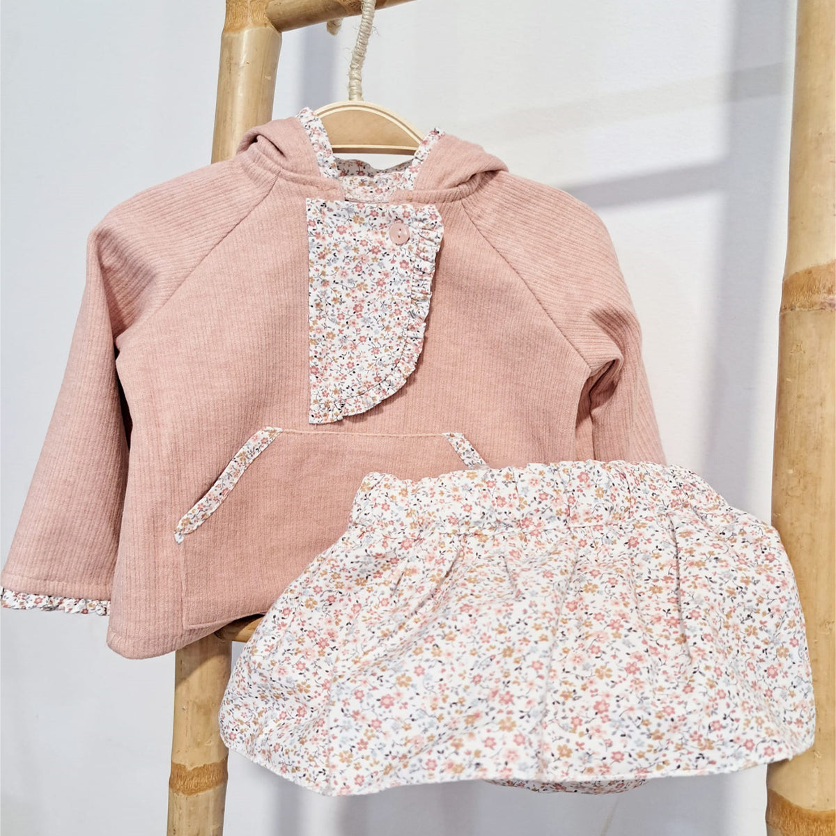 Conjunto de 2 piezas flores (6 a 36 meses)